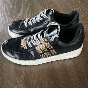 Juicy Couture Sneakers Womens 7.5 Black Danika Y2K 90s Logo Hipster Spellout